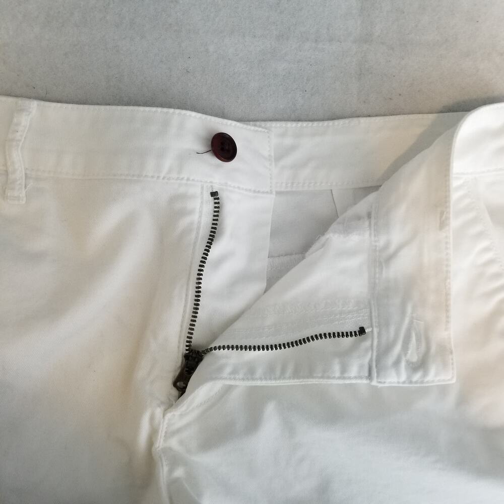 Abercrombie & Fitch Rolled Cuff White Denim Shorts, Size 30R - Picture 6 of 10